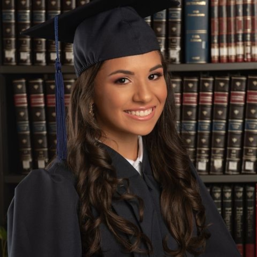 Meet your Posher, Ana lucía
